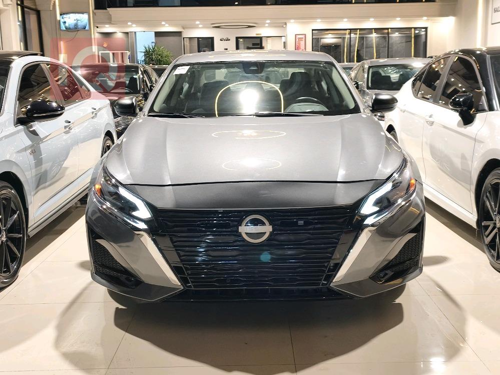 نيسان ألتيما